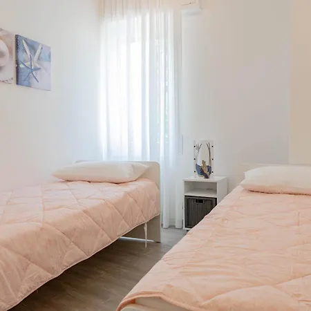 H11 Casa Del Sole Parcheggio - Vista Mare Apartamento San Remo